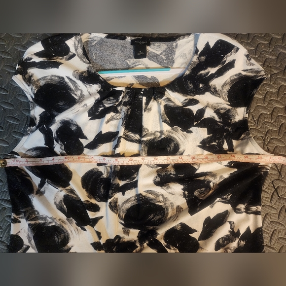 Sleeveless blouse - Picture 5 of 5